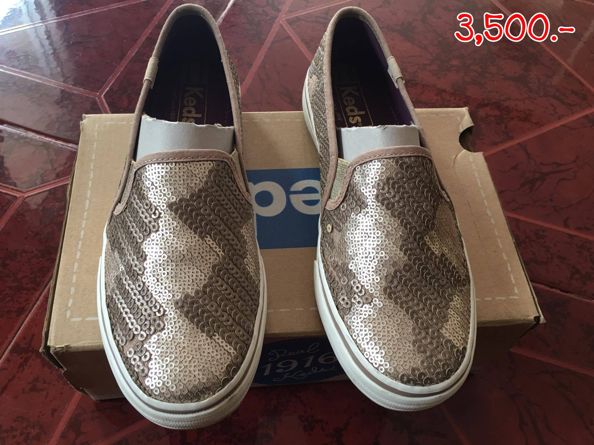 รองเท้า Keds WH53643 Double Decker Leather Sequin Size US.6.5 ราคา 3,500 บาท สินค้า Keds รหัส WH53643 สี Bronze สภาพ 90%